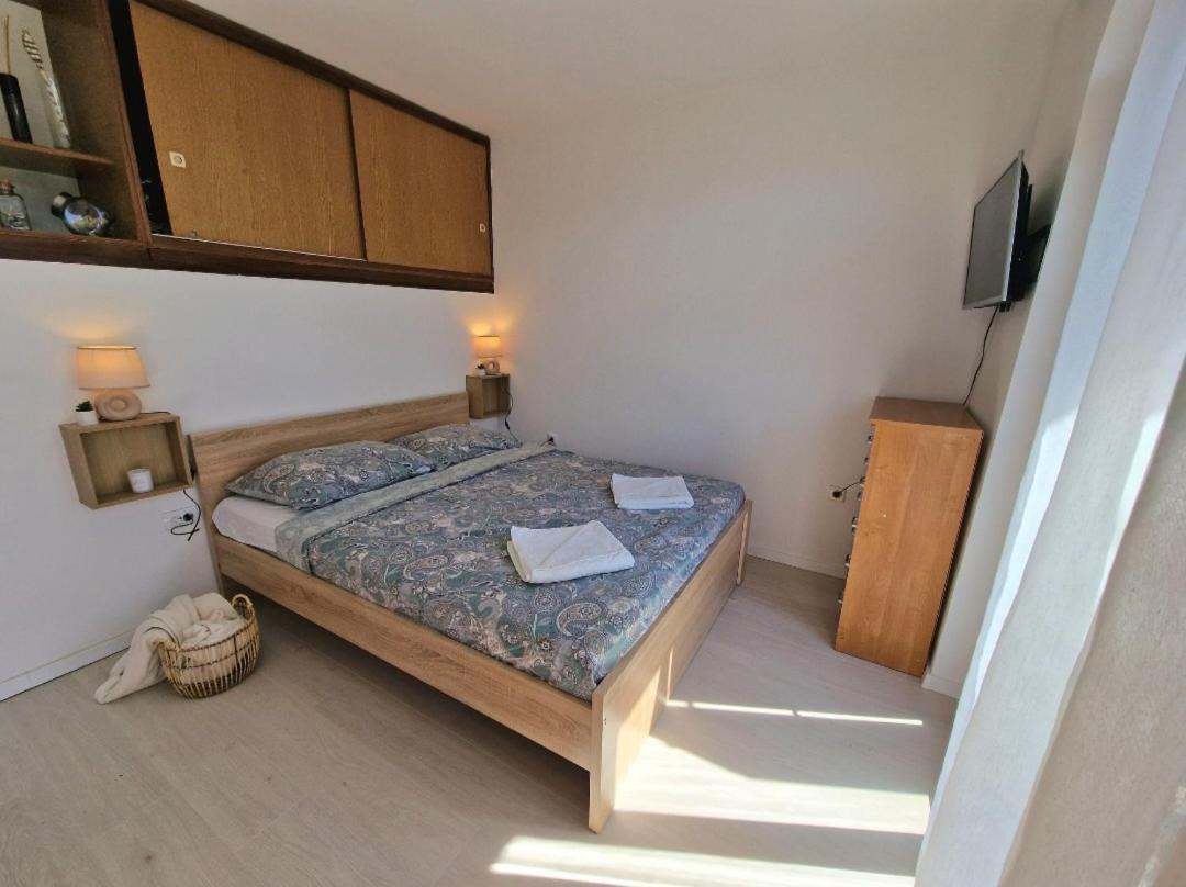 Studio Apartman Karla Рийека Екстериор снимка