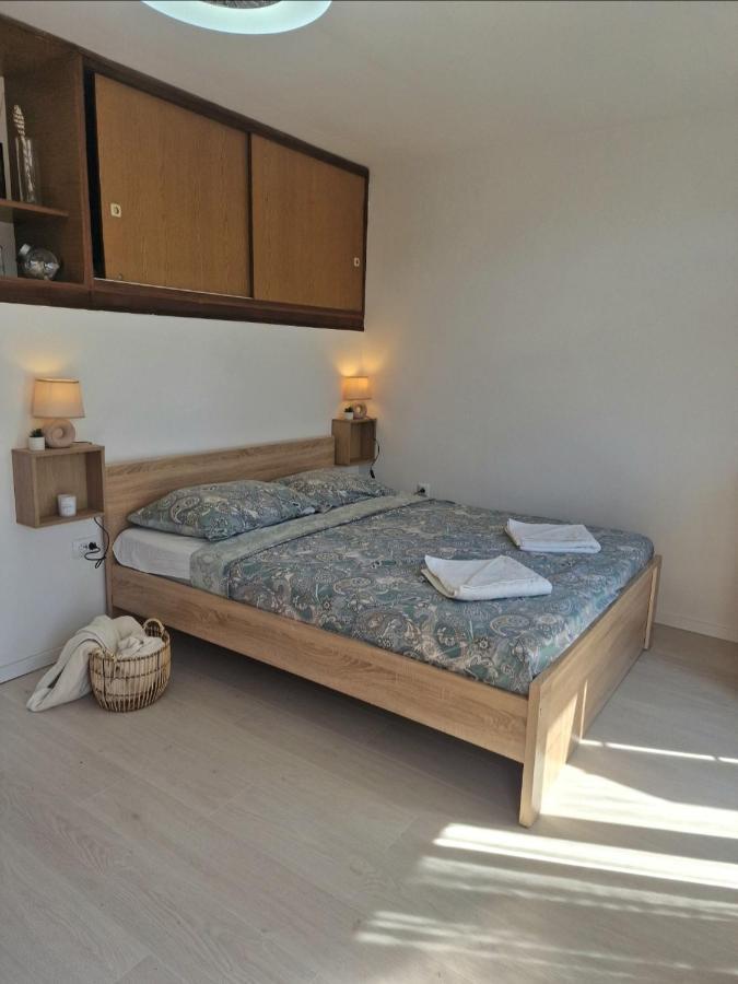 Studio Apartman Karla Рийека Екстериор снимка